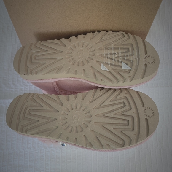Ugg Mini Bailey Button Bling - Picture 3 of 4